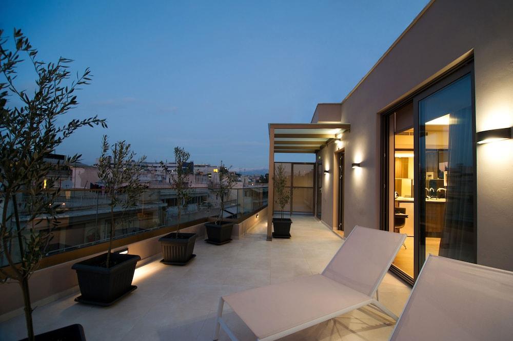 Platinum And Otel Atina